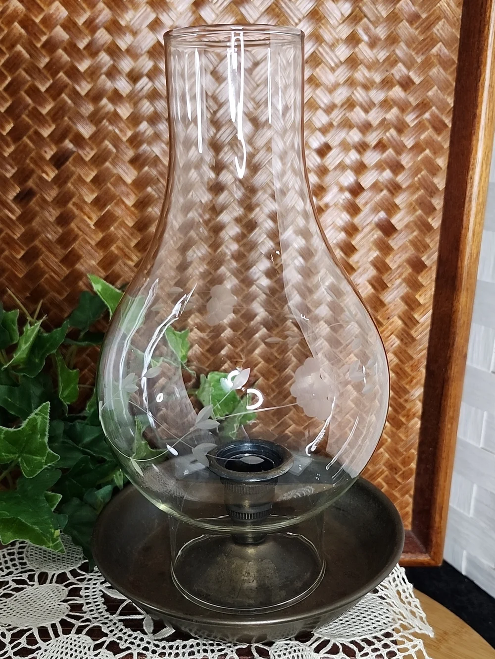 👉*VTG* PRINCESS HOUSE HERITAGE RUSTIC BRASS CHAMBERSTICK & HURRICANE SHADE 9x6